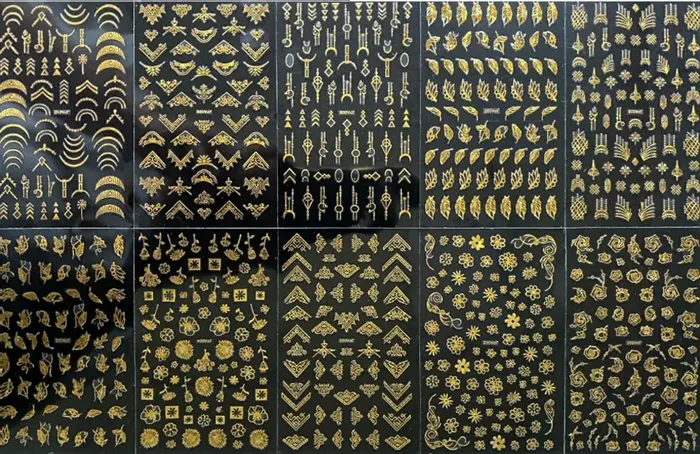 Set Golden Nail Decals 3D Sticky Flower Leaf Design DIY Decoration