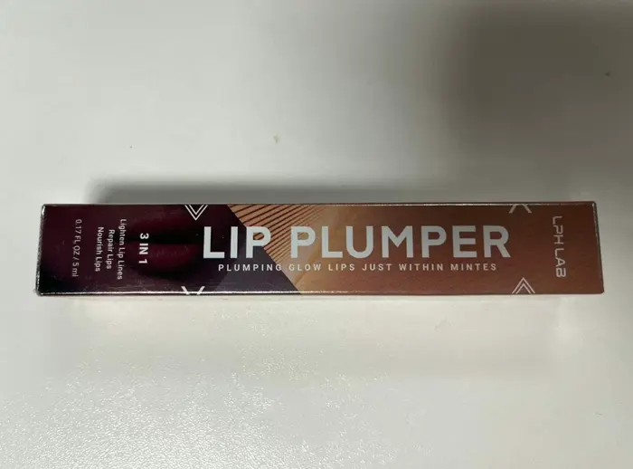 Clear Moisturizing Lip Plumper
