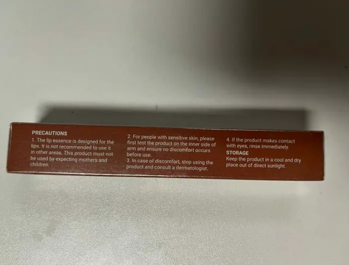 Clear Moisturizing Lip Plumper