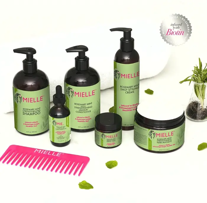 Mielle Rosemary Mint Strengthening Mask, Oil & Vitamin B7 Deep Treatment, Restore for Dry, Damaged, & Frizzy Hair, 12 Ounces