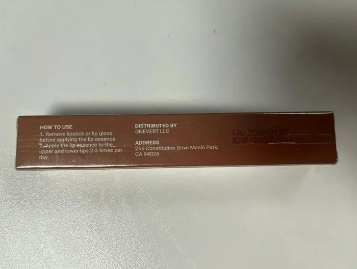 Clear Moisturizing Lip Plumper